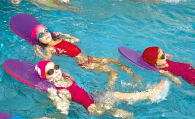 Az úszás minden korosztályban igen népszerű