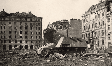 Az_1945-os_ostrom_az_itt_elok_legdramaibb_emleke_2