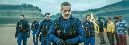 A.C.A.B.__emberek_a_pajzson_innen