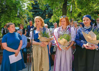 Haromnapos_punkosdi_vigadalom_a_Svabhegyen5