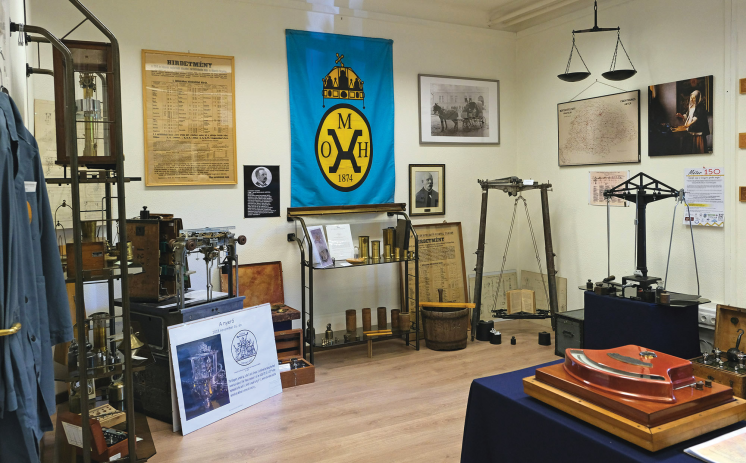 Egy_muzeum_ahol_a_targyak_jarnak_korbe_11