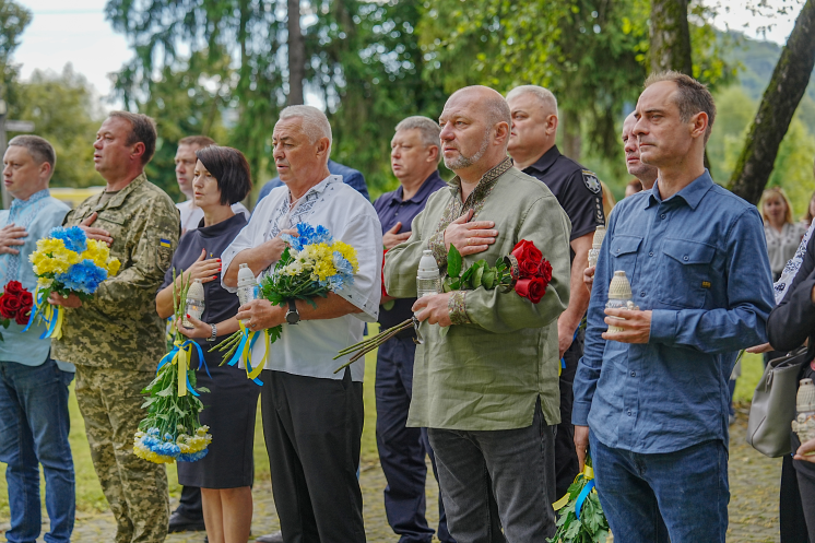 Raketak_elol_a_Balaton-partra_oromtabor_Szantodon