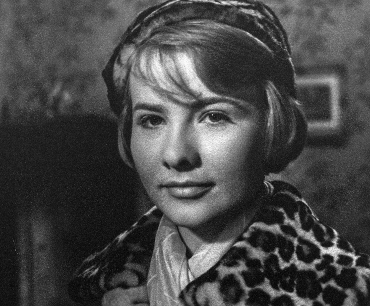 Kiveteles_lelek_ki_egyszerre_senkie_es_mindenkie_1 Kiveteles_lelek_ki_egyszerre_senkie_es_mindenkie_1