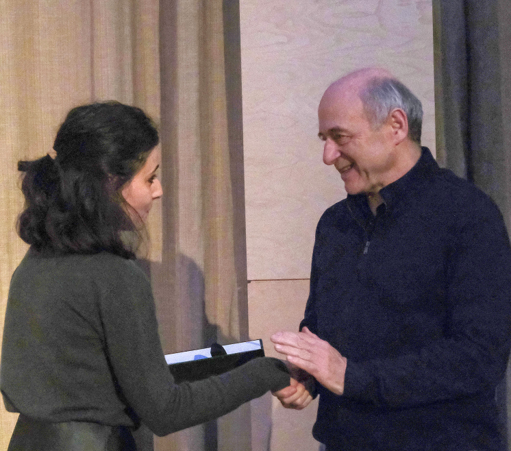 A_zene_amelyet_o_vezenyel_vilagnezet_1