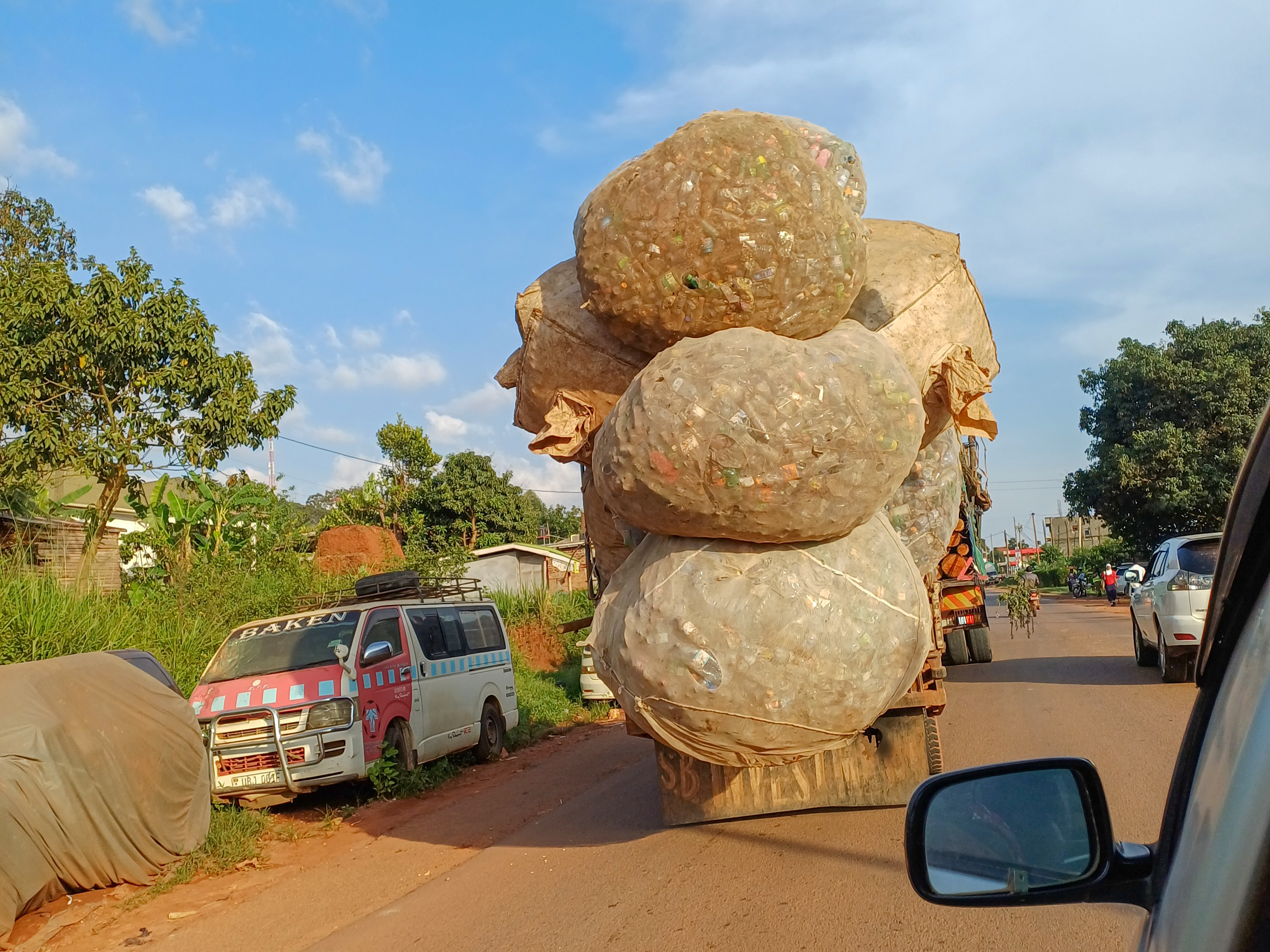 Kis_muanyag_nagy_gond