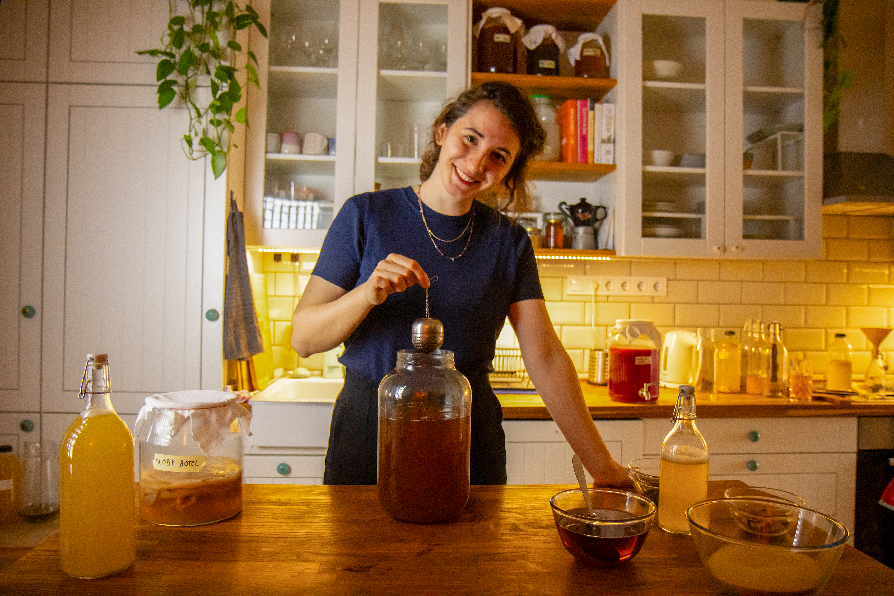 Kombucha_es_vizikefir_fermentaljuk_at_a_novembert_1