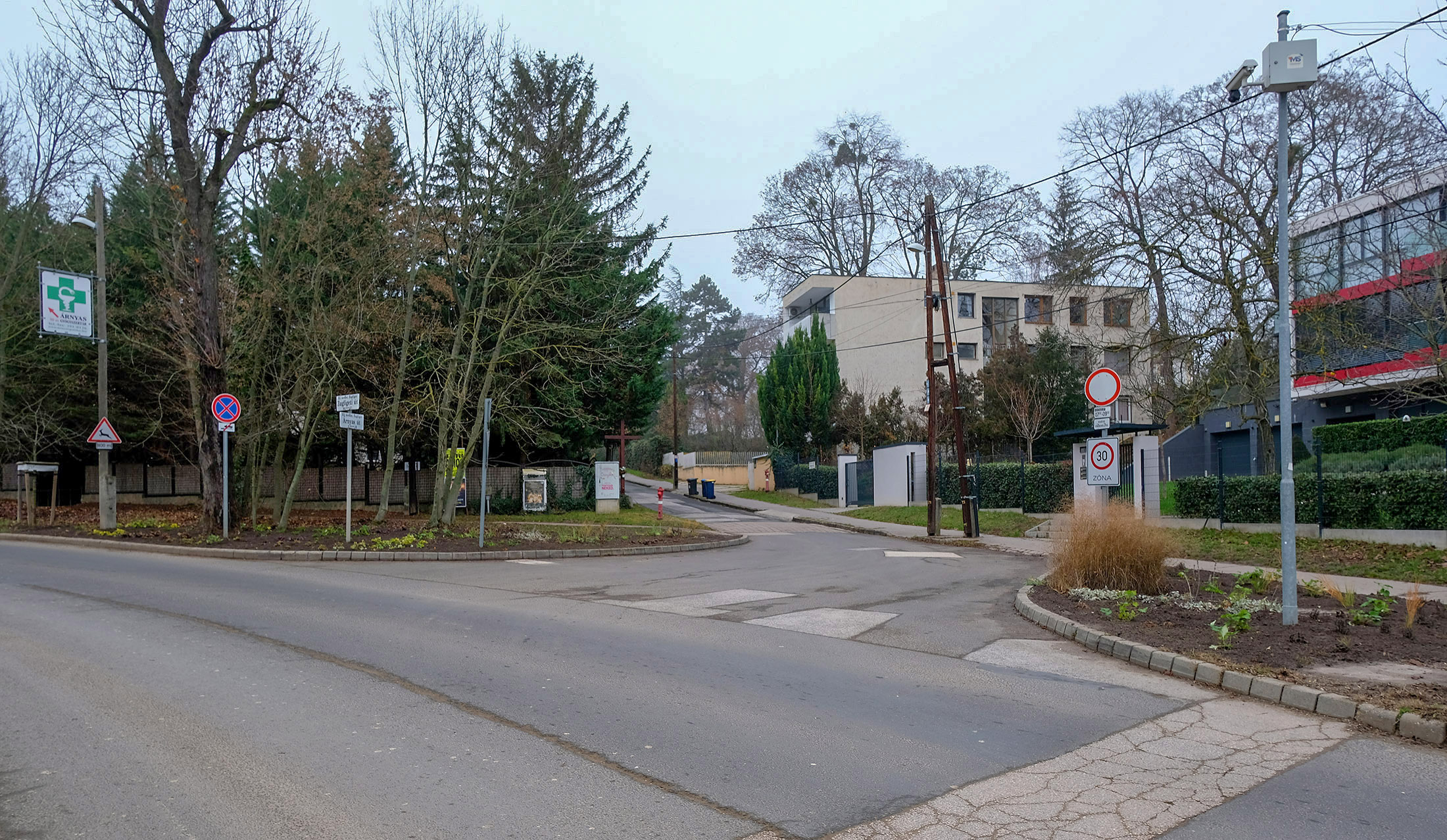 Ha_ev_vege_akkor_kozmeghallgatas_3 Ha_ev_vege_akkor_kozmeghallgatas_3