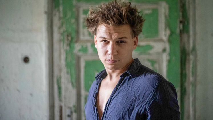 Szinhaziranyba_allunk.._1 Szinhaziranyba_allunk.._1