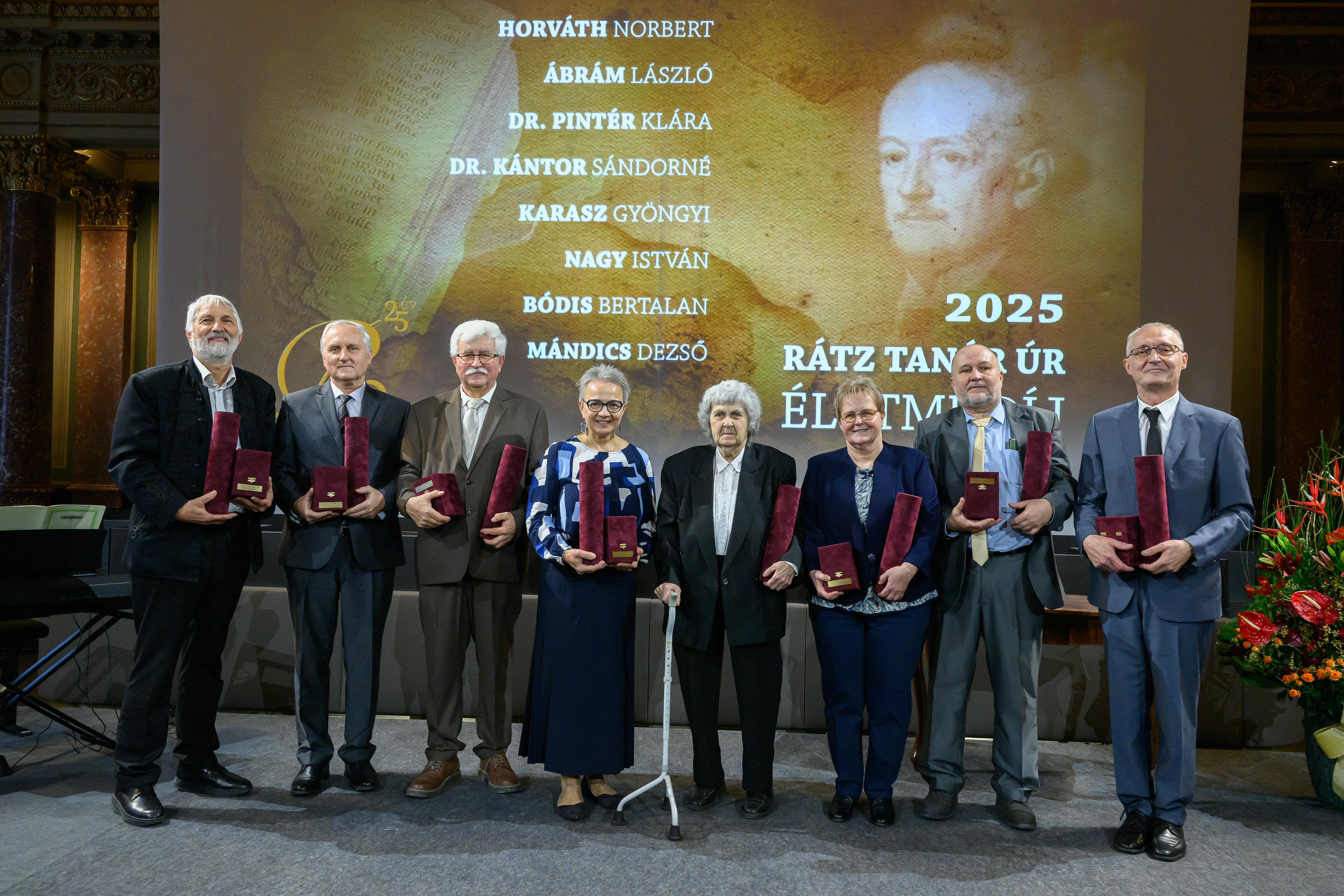 A_tanitast_nem_lehet_befejezni_csak_abbahagyni_1