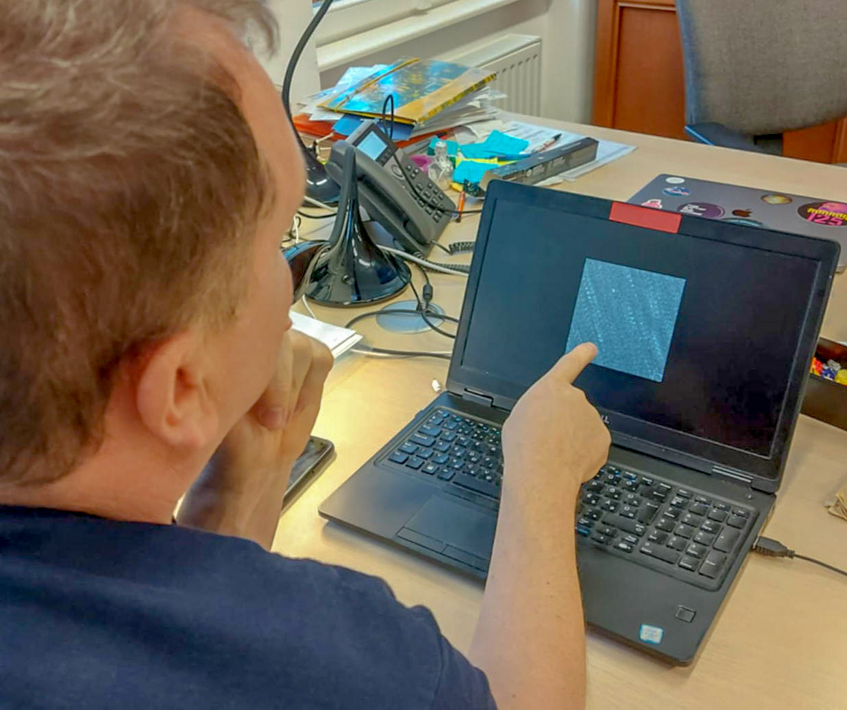 Bolygovadaszat_a_konyhaasztalnal_2