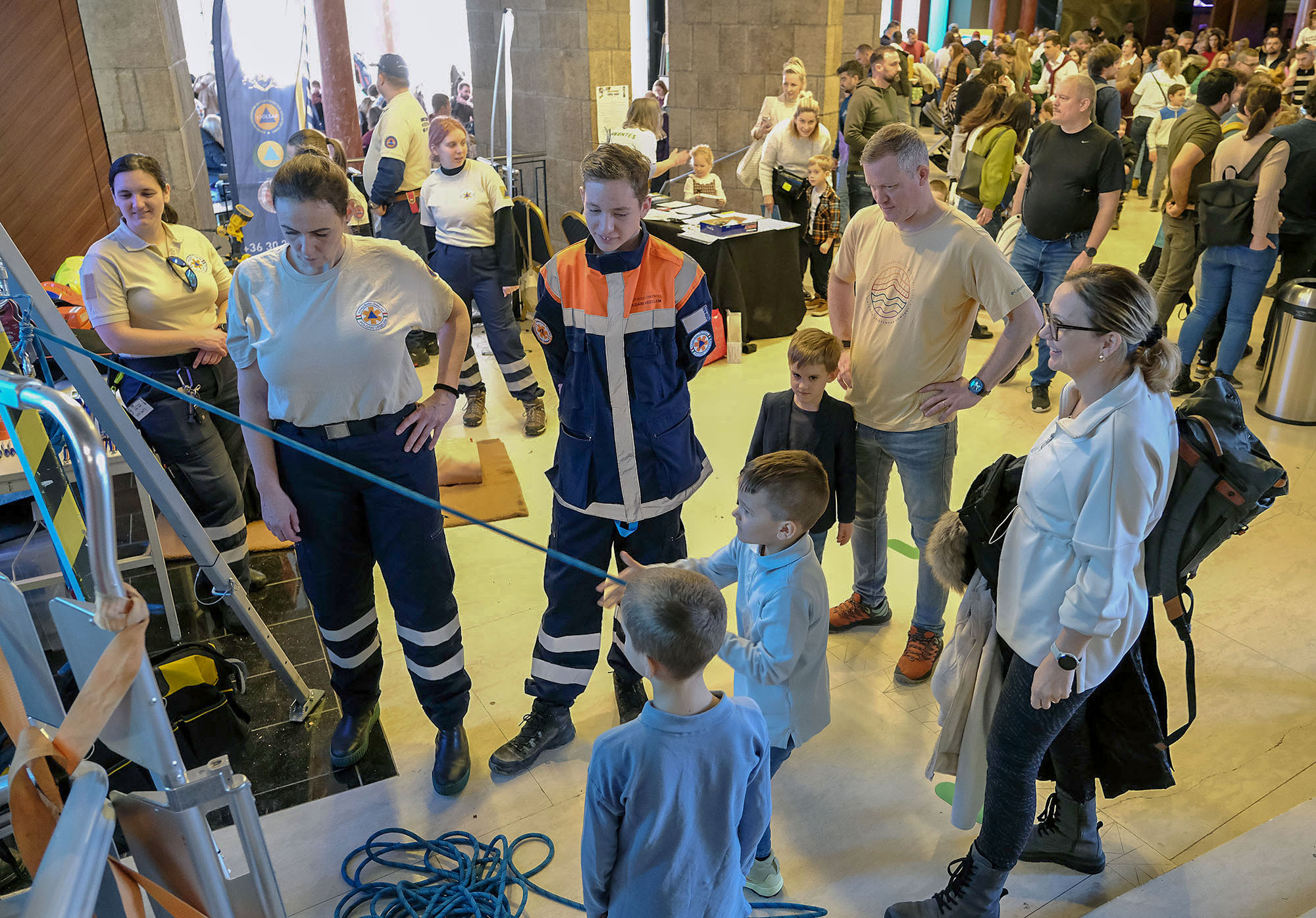 Civil_Nap_eles_riasztassal_2