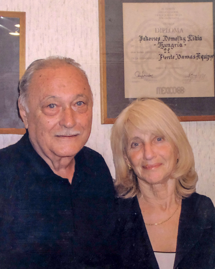 Pengevel_a_Harvardon_bordasfallal_otthon_2