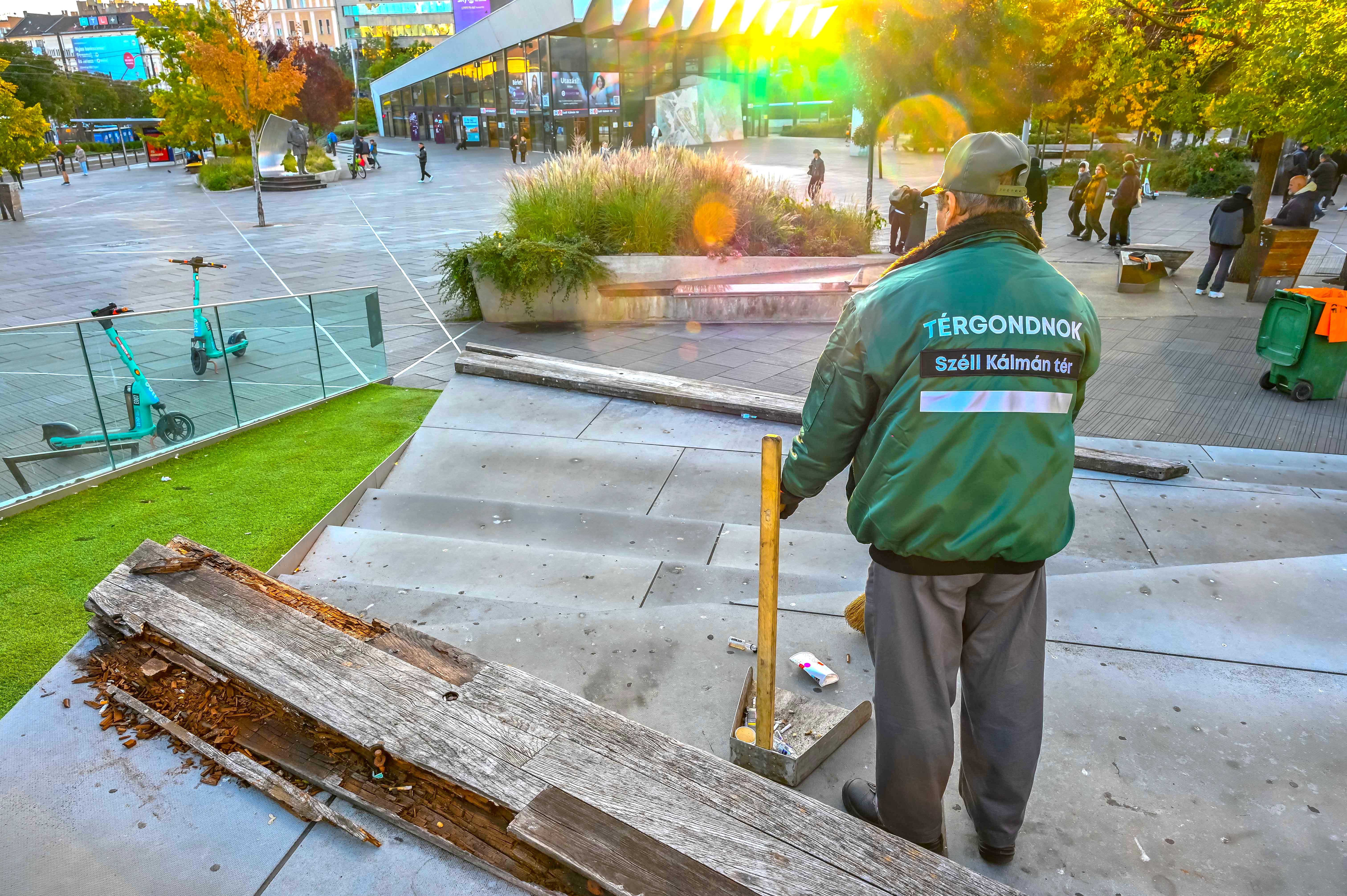 Manfred_Zold_Peter_es_a_tergondnokok_2