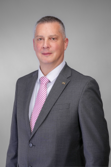 Mi_Hazank_-_Grundtner_Andras